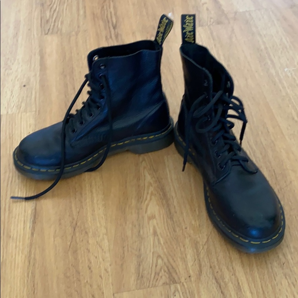 Doc Martens 1460 Pascal lace up boot black